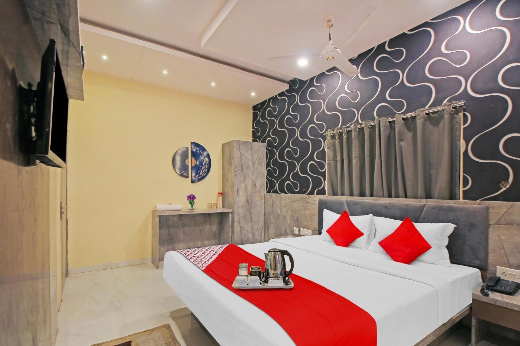 Hotel O Avenue Near Birla Mandir 3*