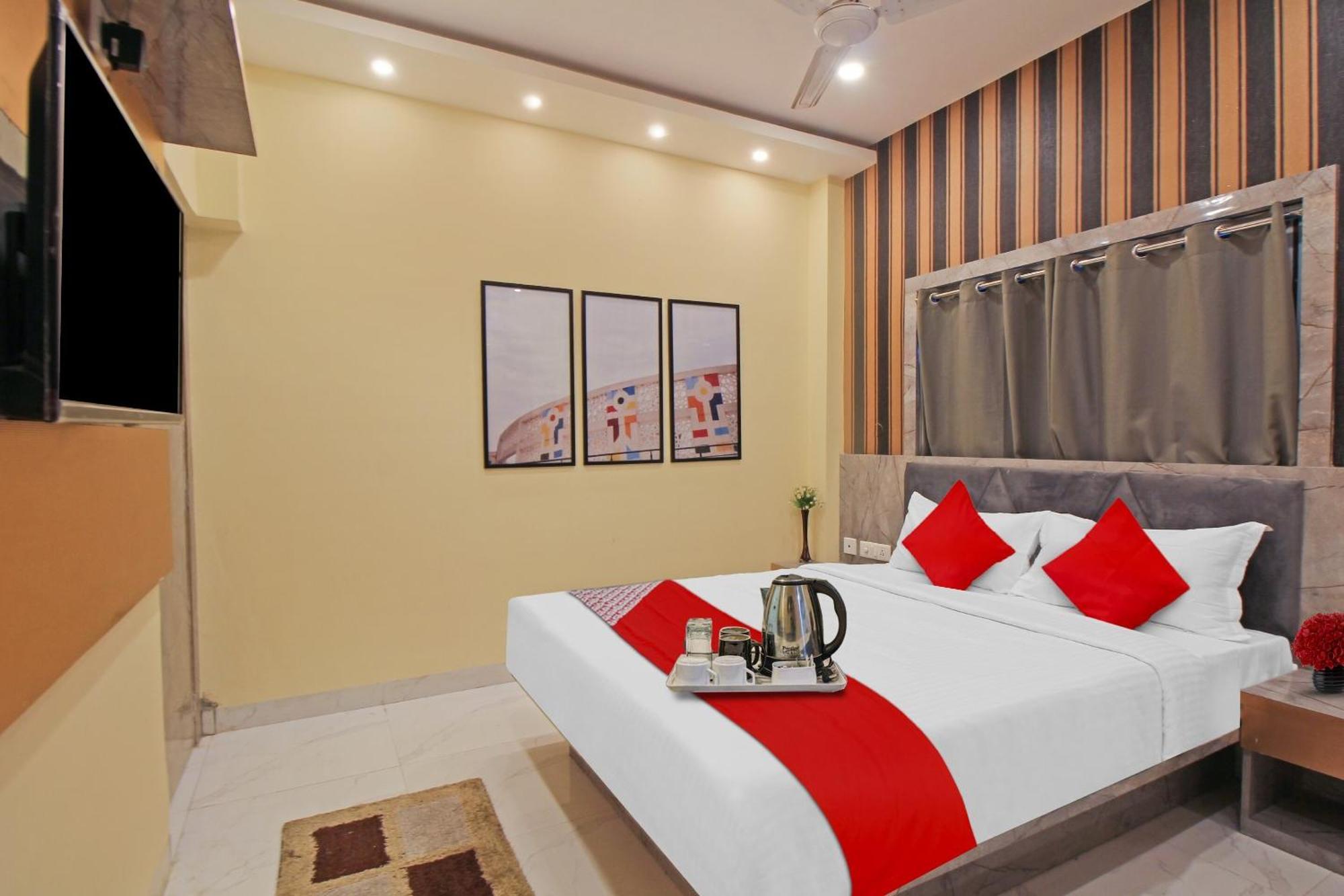 Hotel O Avenue Near Birla Mandir Kolkata